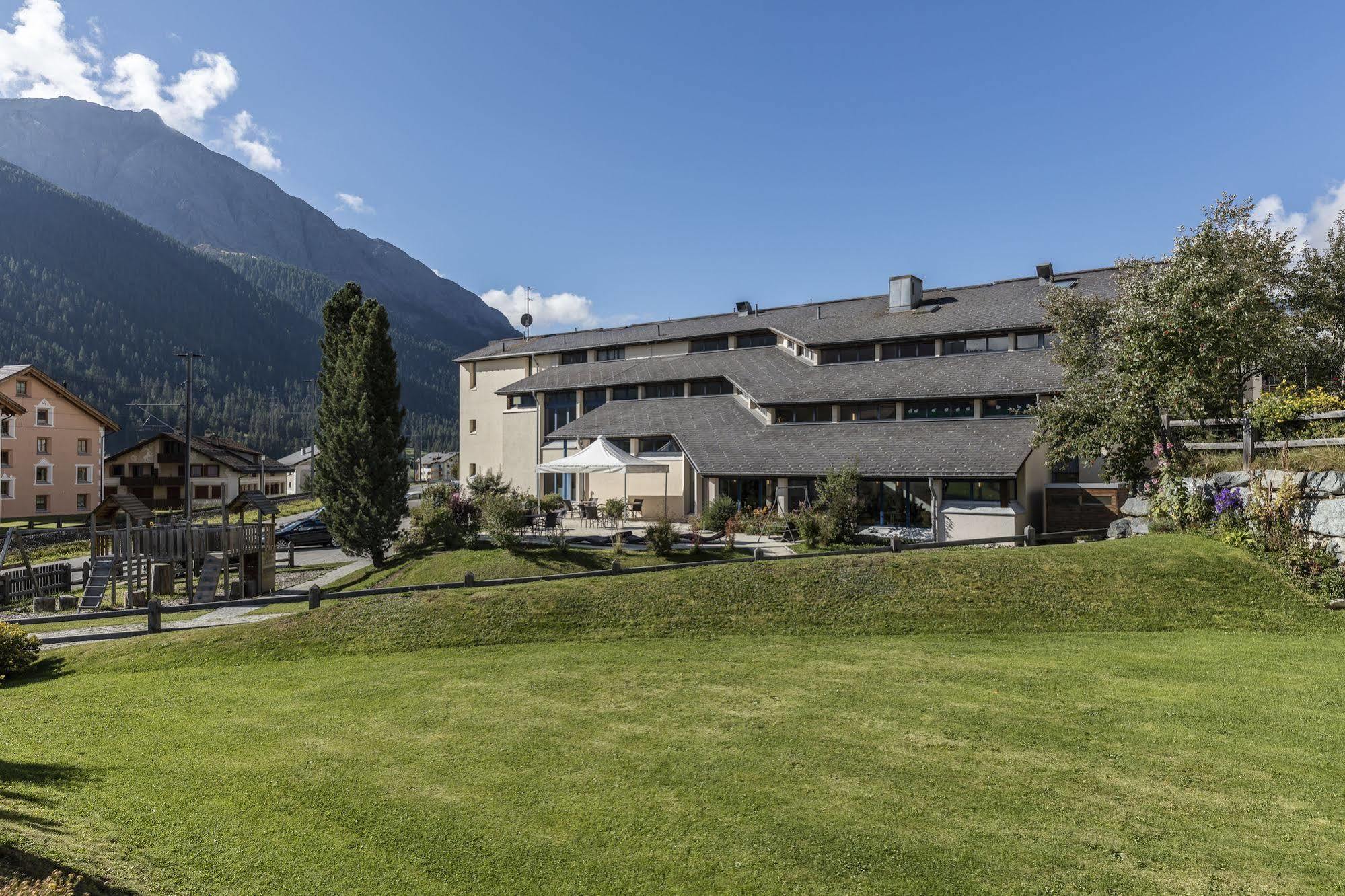 Gaestehaus Convict Zuoz Extérieur photo